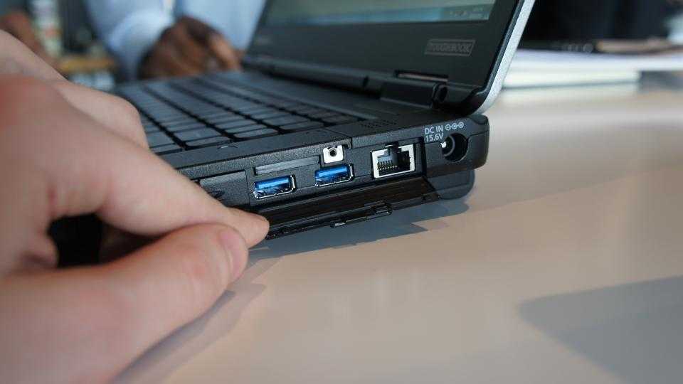 Test du Panasonic Toughbook CF-54 - Pratique